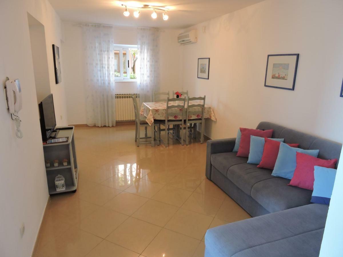 Neda Apartmani Mali Lošinj Kültér fotó